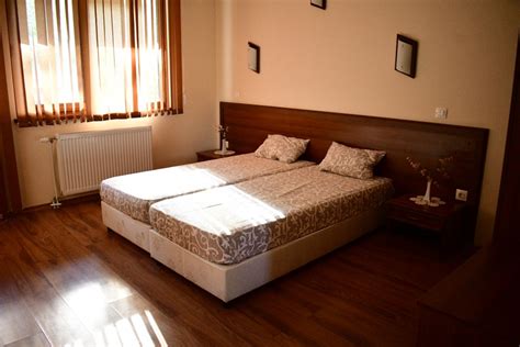 Семеен хотел Ажур - Котел — Rezervaciq.com