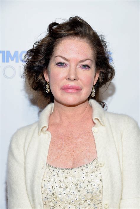 Download Lara Flynn Boyle In DREAM Gala 2017 Wallpaper | Wallpapers.com