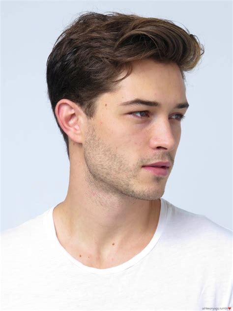 These classic male short haircuts are making an unexpected comeback 24