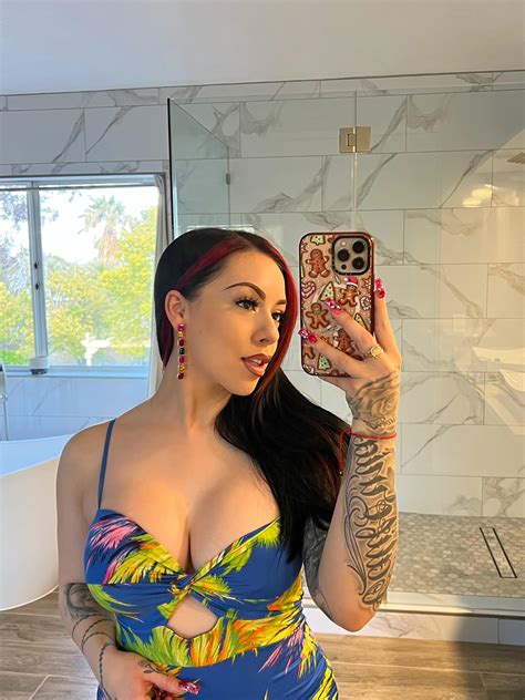 Salice Rose OnlyFans: Is It All A PR Game? 5 Reasons To Investigate. Image 15
