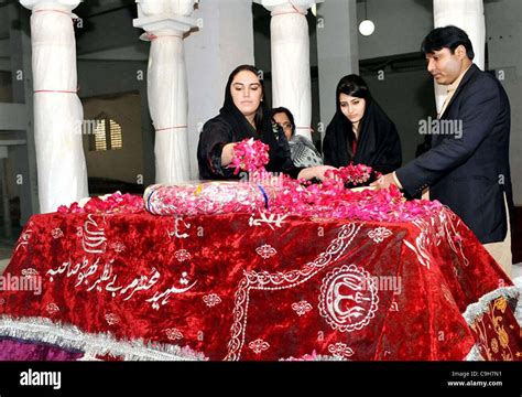 Bakhtawar bhutto zardari hi-res stock photography and images - Alamy