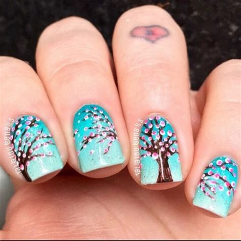 20 Charming Cherry Blossom Nail Art – NailDesignCode