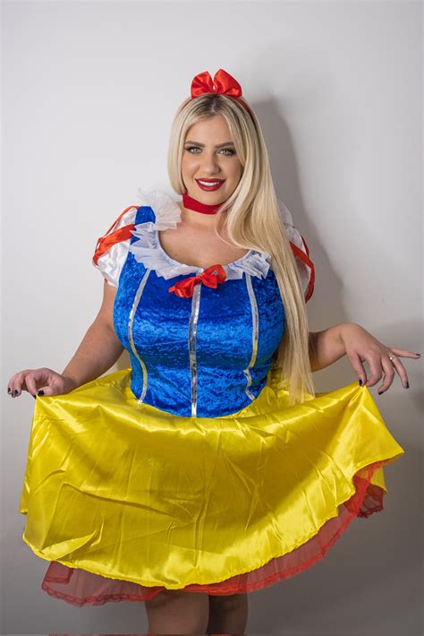 TW Pornstars - 1 pic. Nina Phoenix 👑. Twitter. Mirror, mirror on the