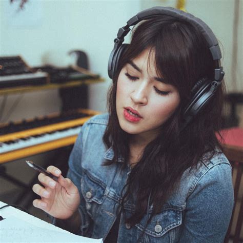 raisa 9 - Biodata Artis