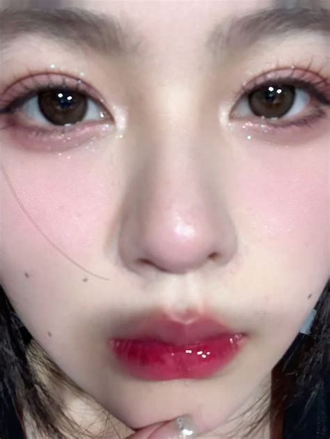 Pin von 🩰🧸 auf ofve. | Asiatisches makeup, Beauty routinen, Make up augen
