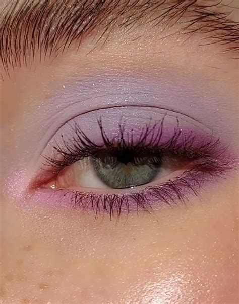 Pin by LillaTengwu on Makeup | Dope makeup, Pink eye makeup, Eye makeup ...