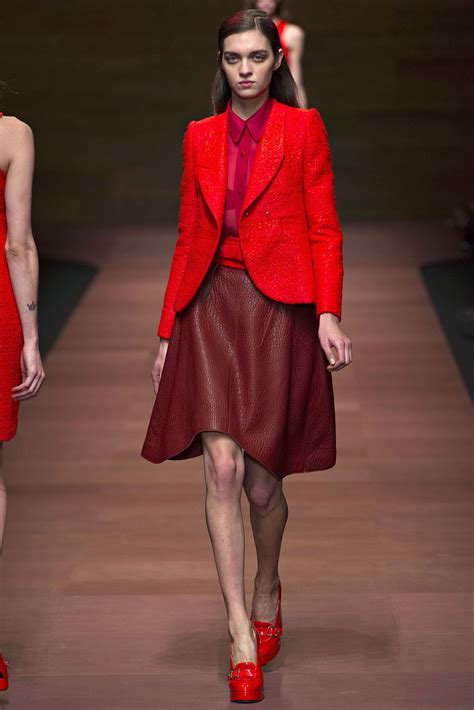 Carven Spring 2013 Ready-to-Wear Fashion Show - Magda Laguinge Moda ...