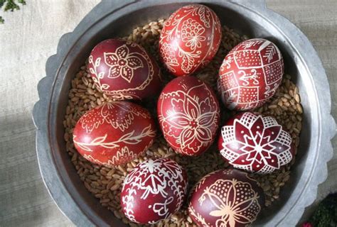 Великденски писани яйца от Чепинско | Easter egg decorating, Easter ...