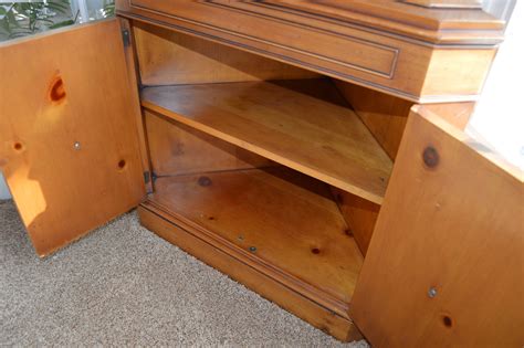 Vintage Pine Corner Curio Cabinet | EBTH