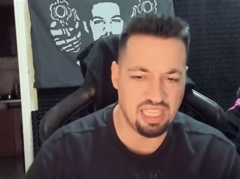 Ποινική δίωξη για εμπορία ανθρώπων στον YouTuber Hayate | LiFO