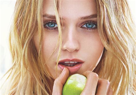 An old fave: The DKNY Be Delicious Scent — Project Vanity