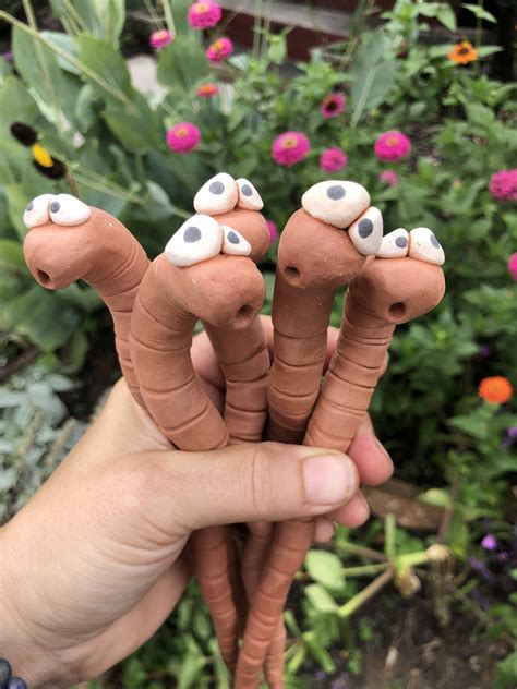 Thirsty Worm moisture monitor for your potted plant