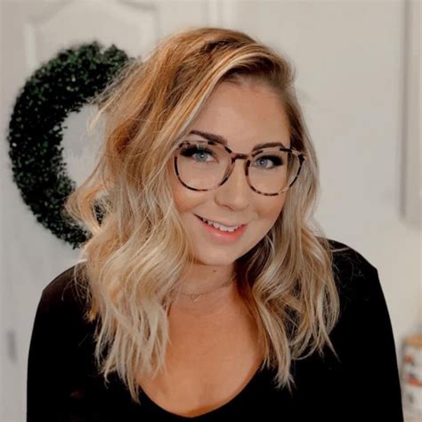 Lauren Monroe - YouTube