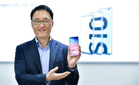 [Интервью] Дисплей без границ: подробнее об экране Galaxy S10 – Samsung ...