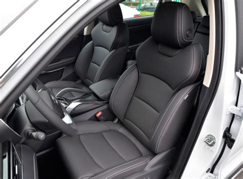 Geely Atlas Pro - цена и характеристики, фотографии и обзор