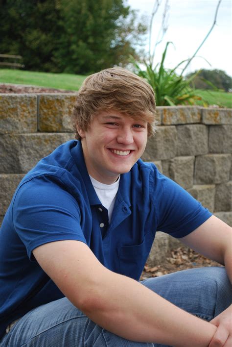 senior year boy picture ideas boy pictures senior year boys