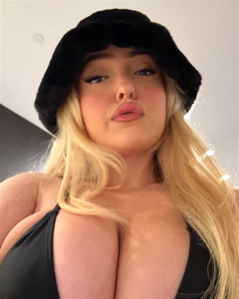 The LunaChainz OnlyFans Effect: How She's Changing The Game! Image 20