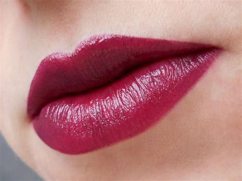Губная помада Maybelline Hydra Extreme 390 Винный Вкус | Губная помада ...
