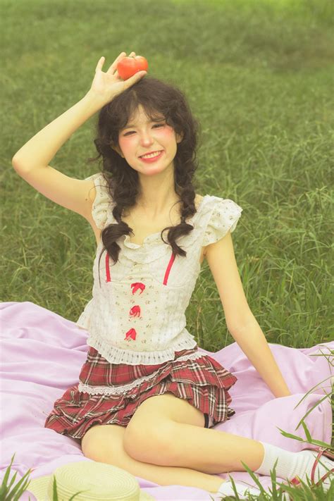 Girl+Big+Gyatt Photos, Download The BEST Free Girl+Big+Gyatt Stock