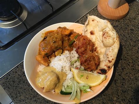 [OC] a typical british indian takeaway : r/food