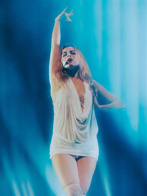 Addison Rae Commands The Stage In Ethereal White Drape And Crystal Bra