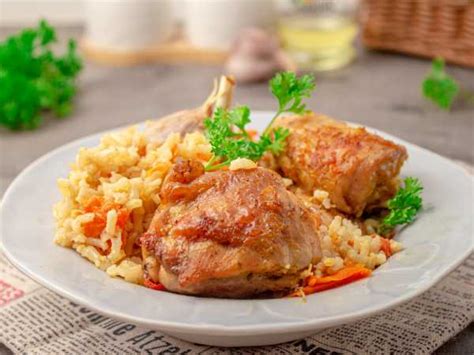 Бурый рис с курицей в духовке — рецепт с фото пошагово
