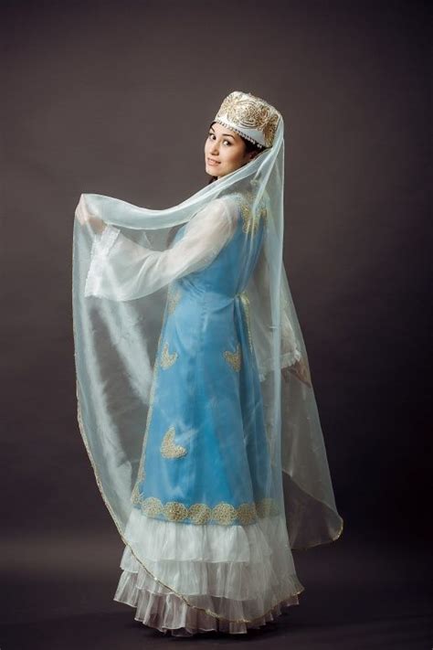 Татарское женское нац. платье. Tatar lady in traditional costume ...