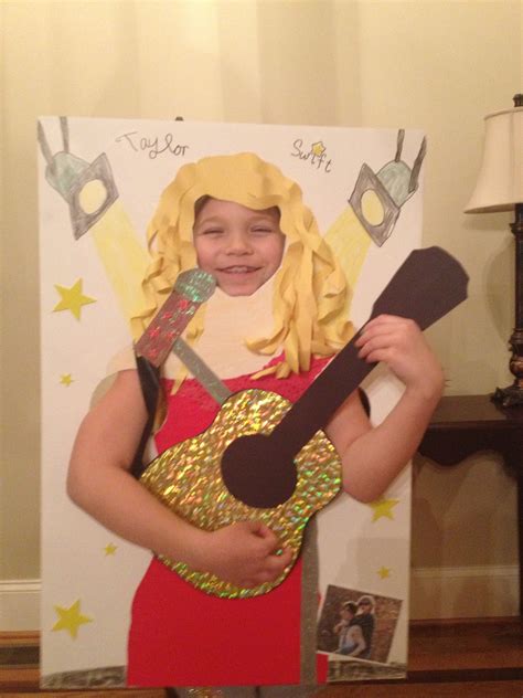 Famous person biography poster - Taylor Swift | Actividades divertidas