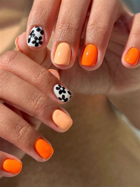 22 Sweet Peach Nail Designs to Brighten Up Your Summer Look | Everygirl ...