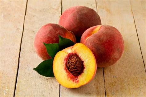 buah persik dalchaebi