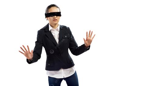 Joven Mujer Con Los Ojos Vendados Trabajo Con Los Ojos Vendados PNG