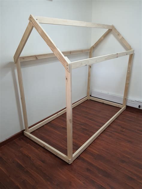 Easy Peasy House Bed – Young at H-art Interiors
