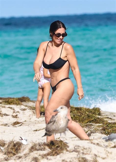 Kanye West’s ex-assistant Lauren Pisciotta resurfaces on Miami beach in