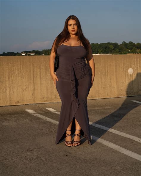 💭🌱 @FashionNovaCurve