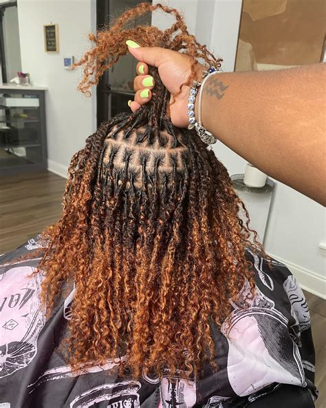 Perfect color for Fall😍 . Shampoo+Retwist+Basic style . . . 120 locs💛