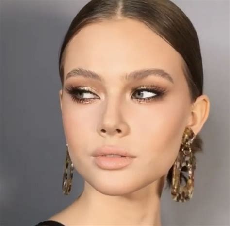 side eye makeup face beauty