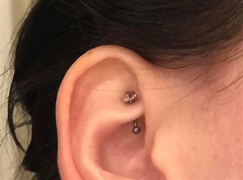 threadless    secure piercing