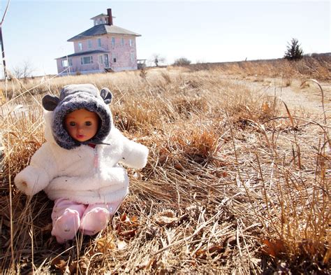 plum island pink house 4