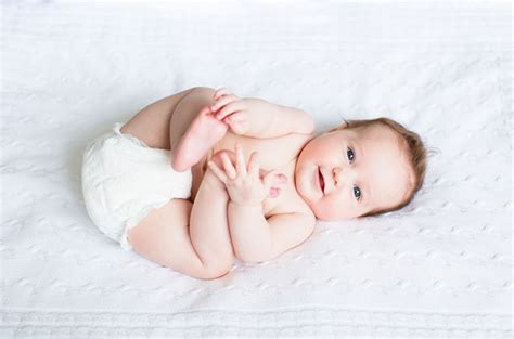 Как часто нужно менять подгузник? - Дети - Babyblog
