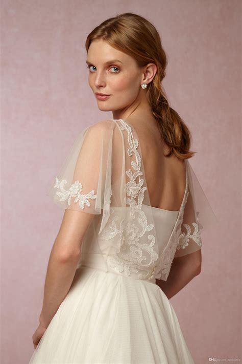 2019 New Arrival Bridal Wraps Beaded Lace Applique Shawl Bridal Coat