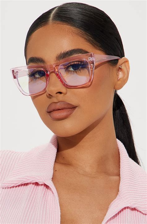 Crystal Clear Persuasion Blue Light Day Glasses - Clear/Pink | Fashion Nova