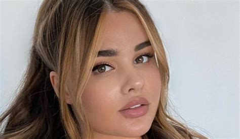 Anastasiya Kvitko InstaBiography | Instagram Biography