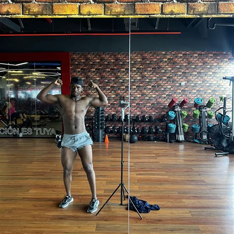 Colombia Models Studio added a... - Colombia Models Studio