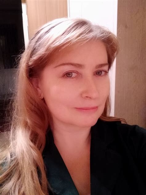 member Satia - Teach Russian learn English