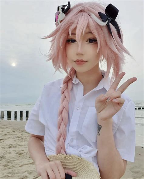 Its femboy friday ma dudes! : r/milkyray