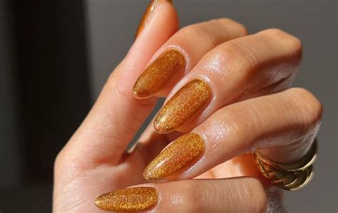 Μανικιούρ: Τα πιο εντυπωσιακά gel nails που θα απογειώσουν τις ...