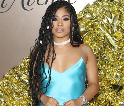 Hennessy Carolina menea todas sus curvas con un body negro - El Diario NY