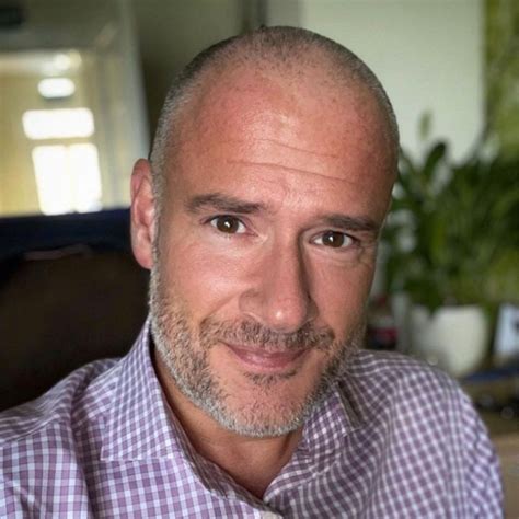 Oliver Williams | Professional Profile | LinkedIn