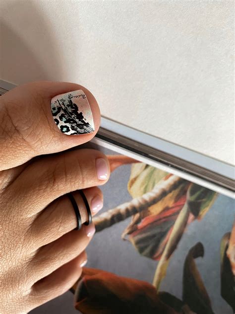Пленки для педикюра IBDI NAILS 101 LEO ABSTRACT– купить в интернет ...