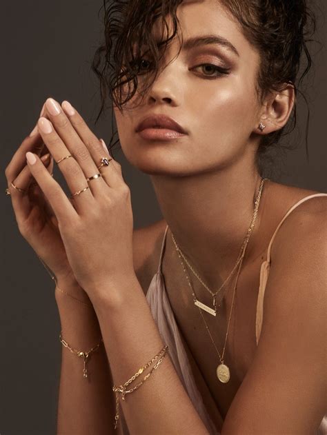Minimalist Jewellery: The Minimum Speaks Volumes | Teh Talk